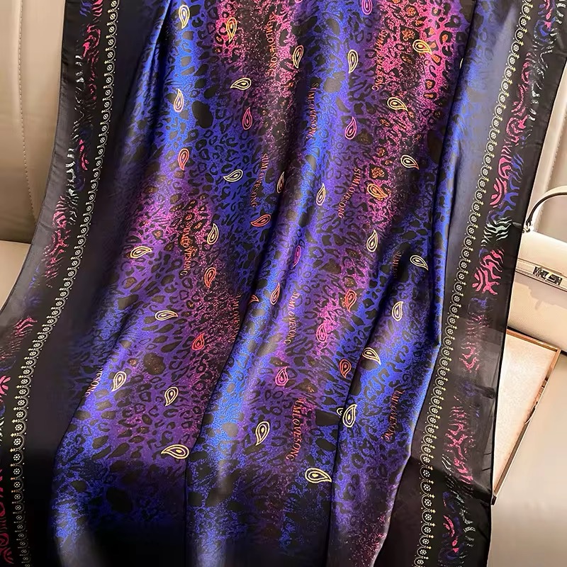 Leopard Purple Silk Şal - Görsel 2