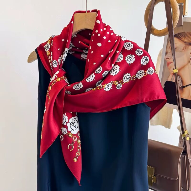 Flower Kırmızı Tvil İpek Eşarp