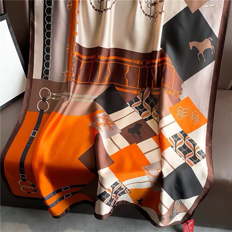 Horse Silk Şal - Görsel 2